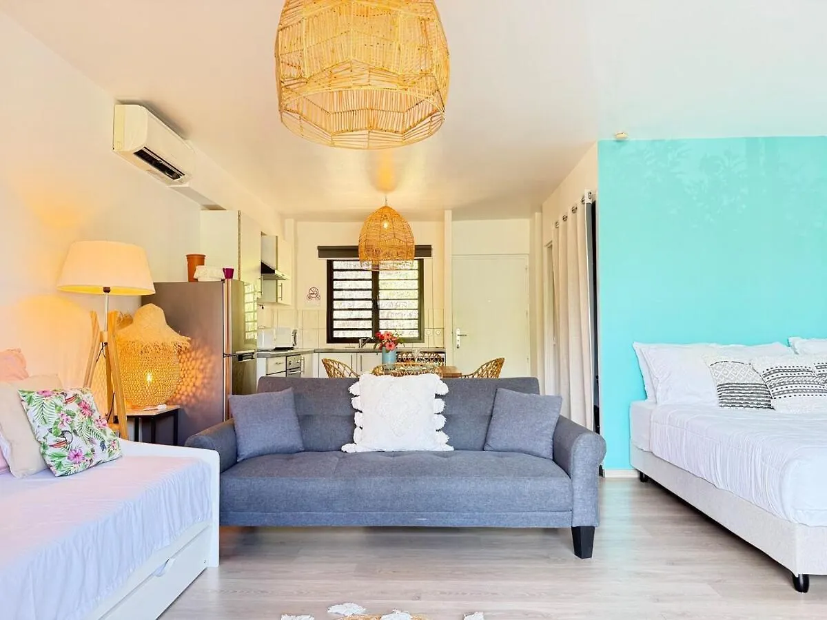 Apartment Charming Cozy Beachfront Studio With Parking And Wifi Bora Bora