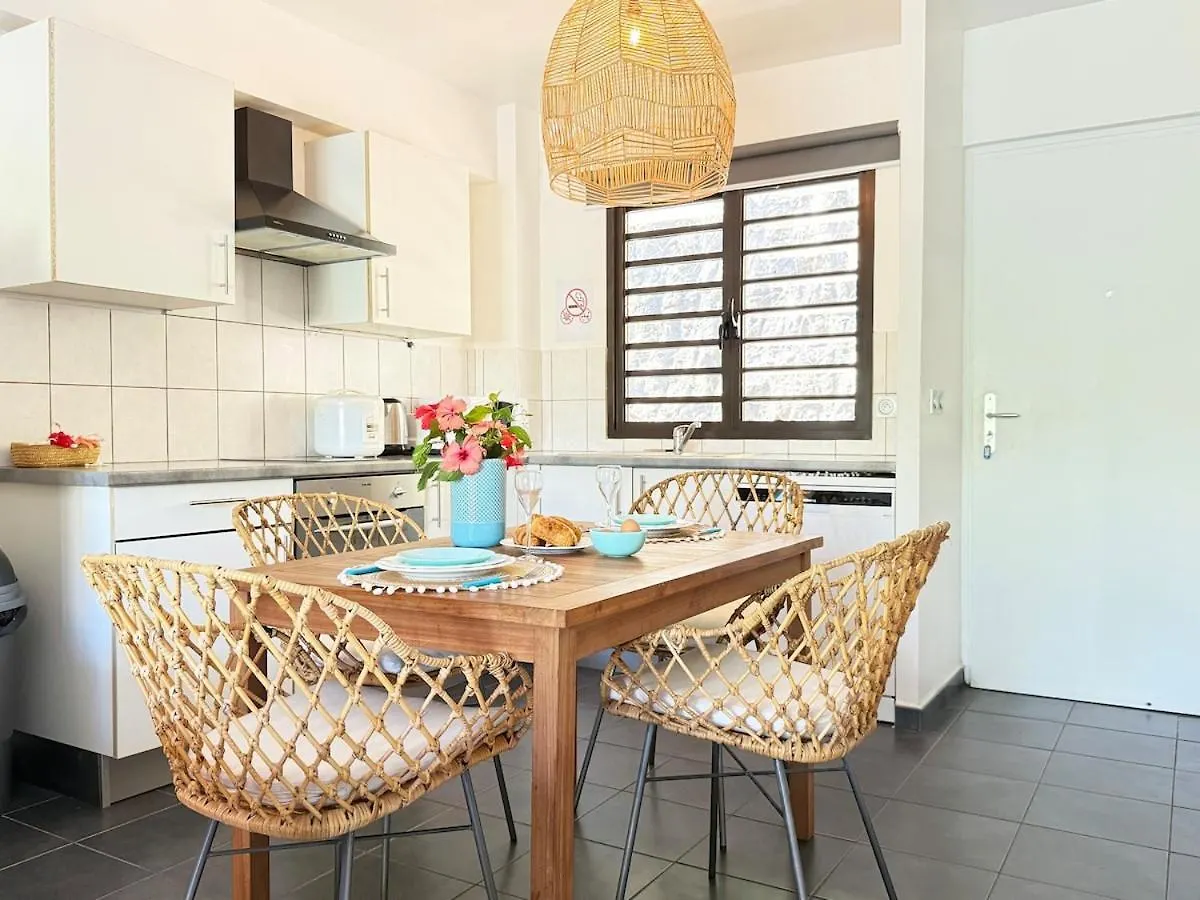 Apartment Charming Cozy Beachfront Studio With Parking And Wifi Bora Bora
