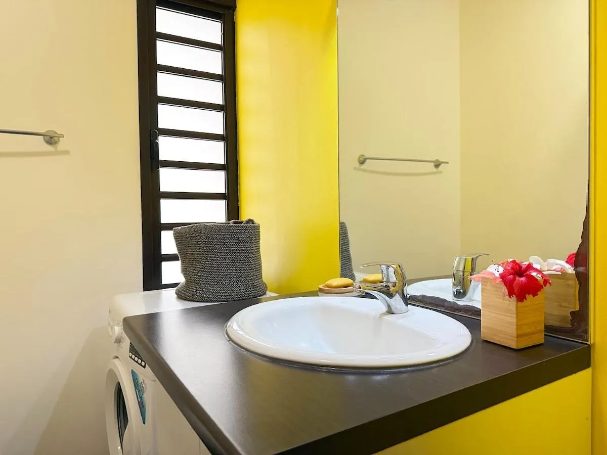 Charming Cozy Beachfront Studio With Parking And Wifi Bora Bora Apartment