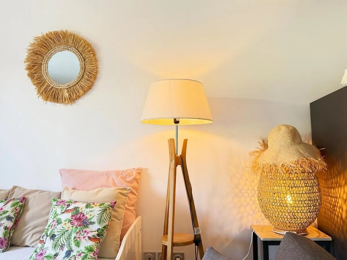 Charming Cozy Beachfront Studio With Parking And Wifi Bora Bora